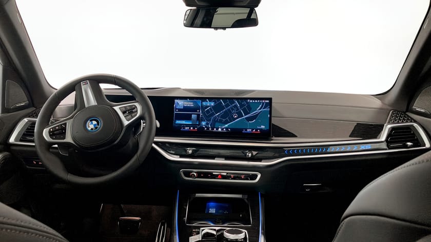 Bild 4 av BMW X5 xDrive50e Panorama, H/K ljud, luftfjädring