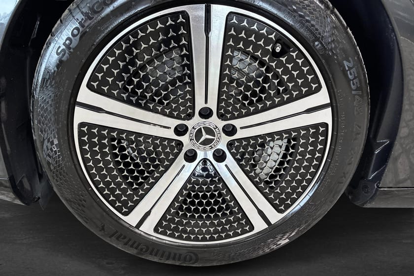 Bild 5 av Mercedes-Benz EQS 450+ | Luftfjädring | Bakaxelstyrning |