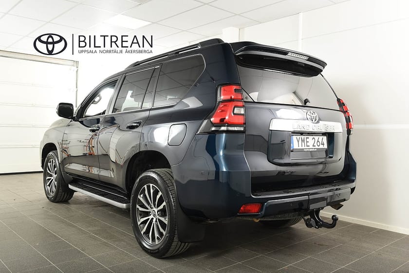 Bild 2 av Toyota Land Cruiser 2.8 D 4WD Premium Drag Värmare Vinterhjul
