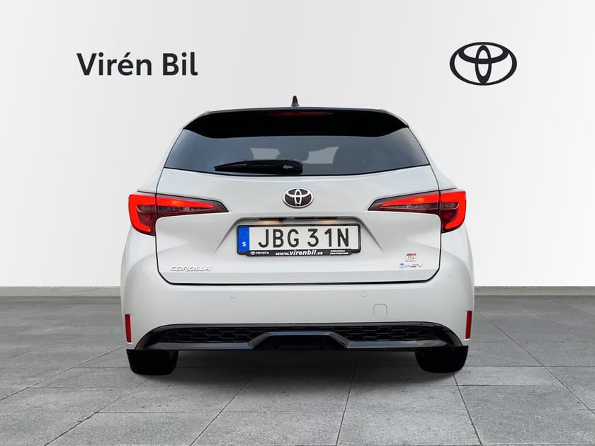 Bild 5 av Toyota Corolla Touring Sports Hybrid 2,0 GR-Sport Panoramaglastak