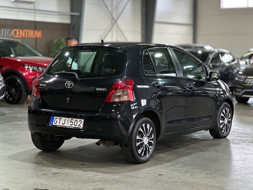 Bild 3 av Toyota Yaris 5-dörrar 1.4 D-4D 90hk