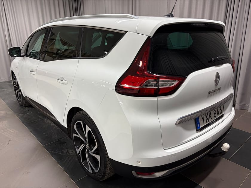 Bild 3 av Renault Grand Scénic 1.5 dCi EDC 7-Sits Drag Pano Värmare Bose