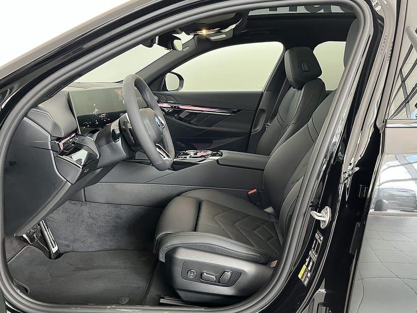Bild 5 av BMW i5 xDrive40 Touring M Sport Pro Drag H/K 19" Panorama