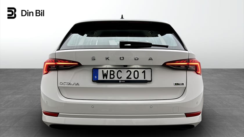 Bild 5 av Škoda Octavia Kombi Style 1.5 TSI 150 hk H-hev 110 hk DSG | Drag | Vär