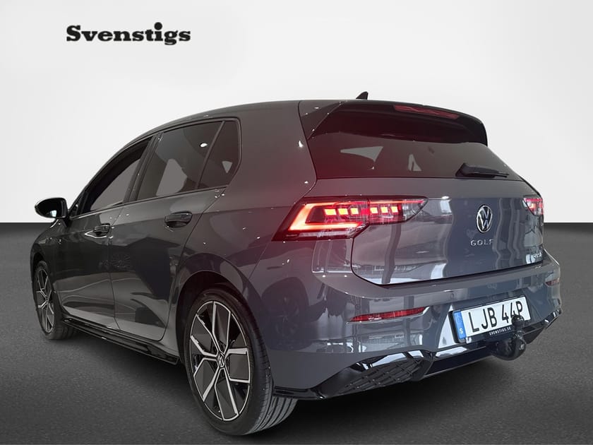 Bild 4 av Volkswagen Golf R-LINE 1,5 eTSI 150 HK DSG7 Lagerbil