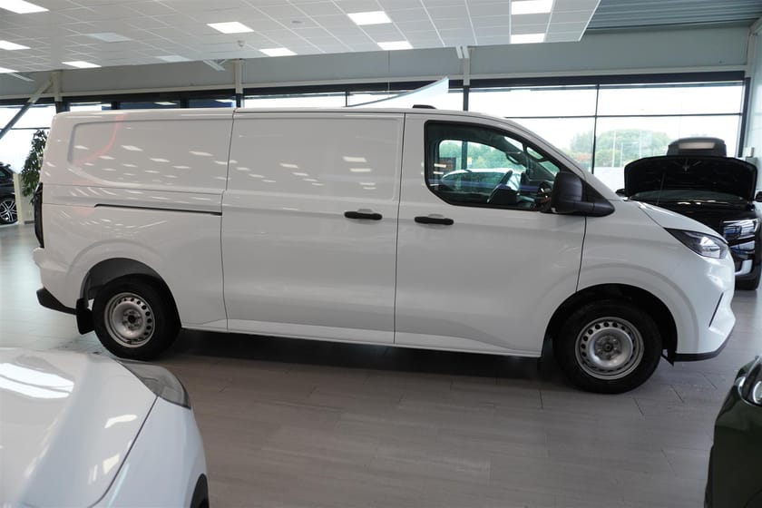 Bild 4 av Ford Transit Custom 320 Skåp Trend 320l 2.0l Ecoblue 170hk 8-Växlad Automat FWD Diesel