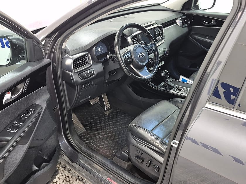 Bild 2 av Kia Sorento AWD 7-Sits CRDI 200HK 4x4