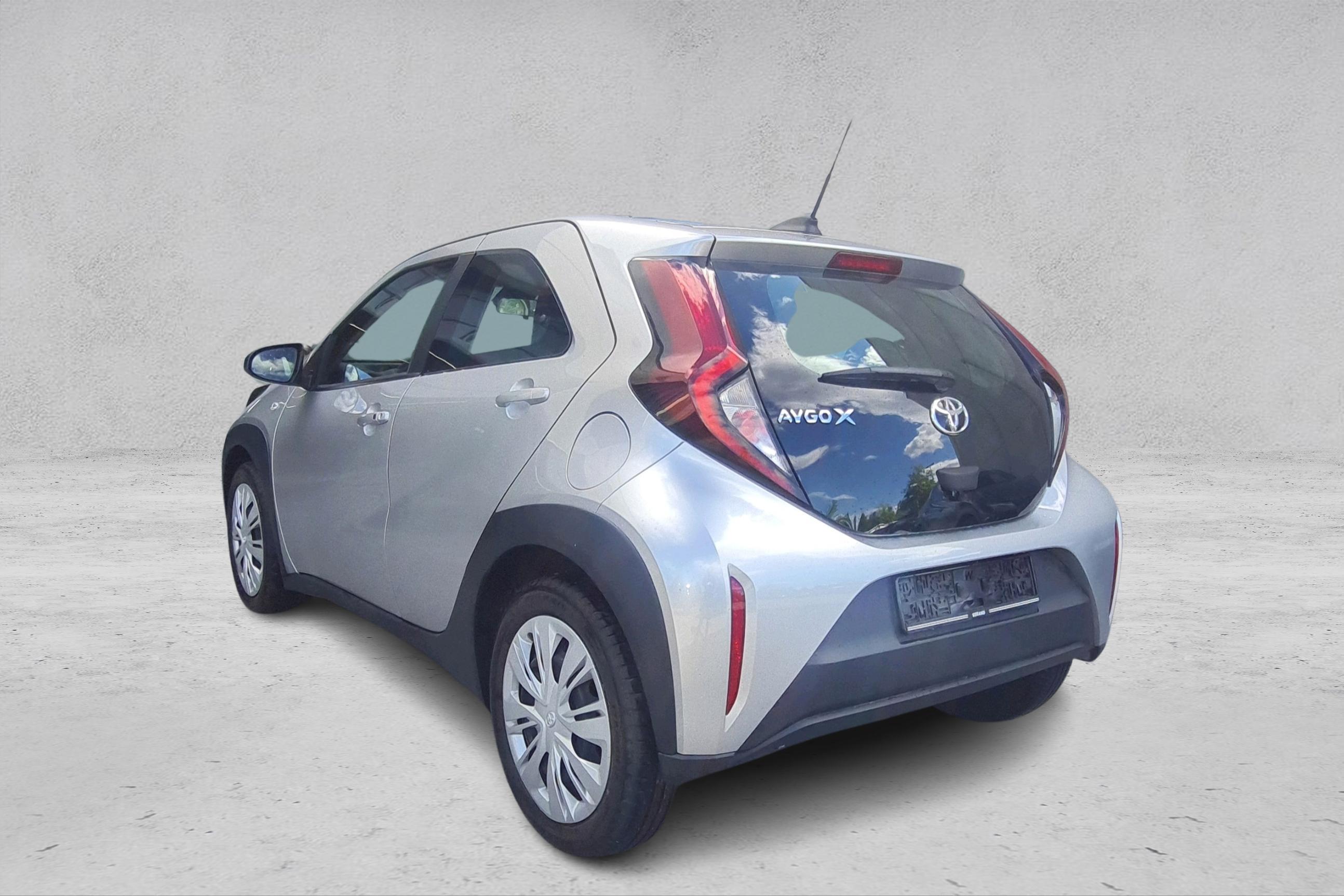 Thumnail bilde 2 av Toyota Aygo X