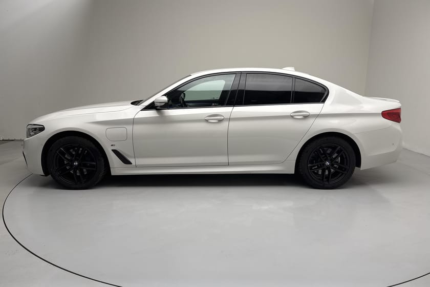 Bild 2 av BMW 530e iPerformance Sedan Sedan, G30 (252hk) M Sport