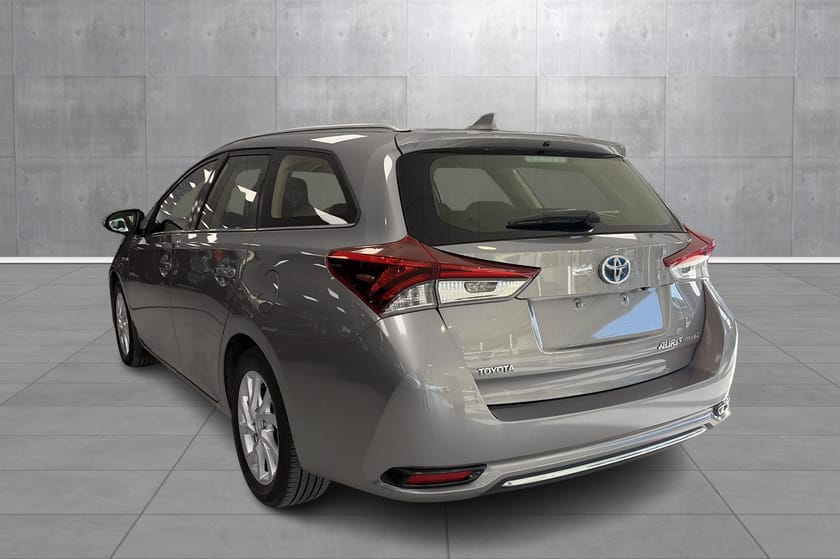 Bilde 3 av Toyota Auris Touring Sports Hybrid EN EIER/LAV KM/PEN OG VELHOLDT