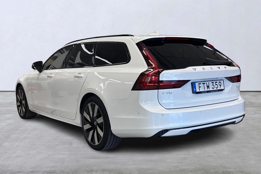 Bild 4 av Volvo V90 Recharge T6 Plus Dark