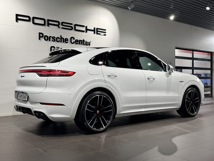 Bild 4 av Porsche Cayenne Coupé E-Hybrid Platinum Edition