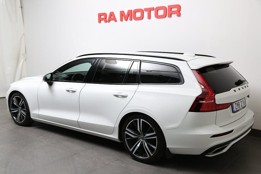Bild 4 av Volvo V60 D4 190hk AWD R-Design Aut H/K 360° HUD VOC Drag