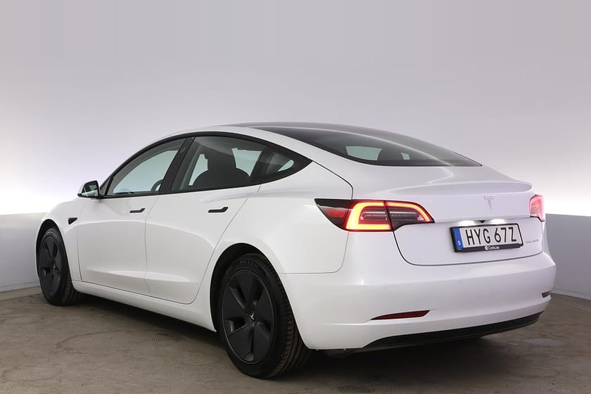 Bild 4 av Tesla Model 3 Long Range AWD Refresh Autopilot Pano