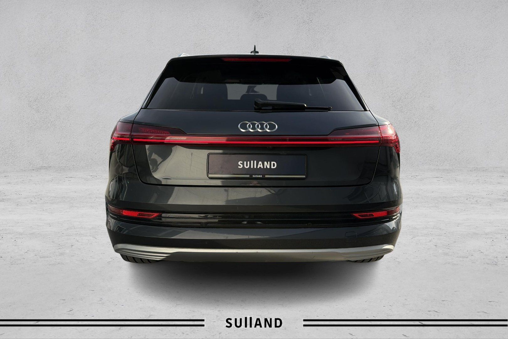 Thumnail bilde 3 av Audi e-tron 50 quattro