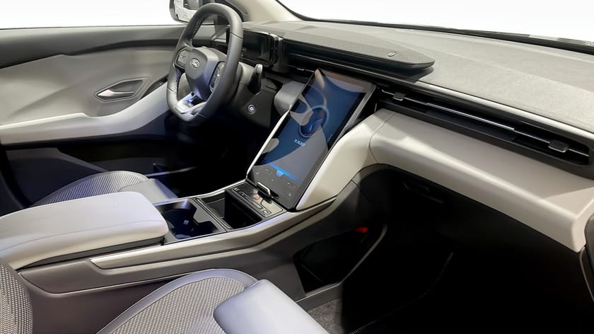 Bild 3 av Ford Explorer EV Extended Range RWD 77kWh Long 286hk Dragkrok  | fr 4495kr/mån Privatlease