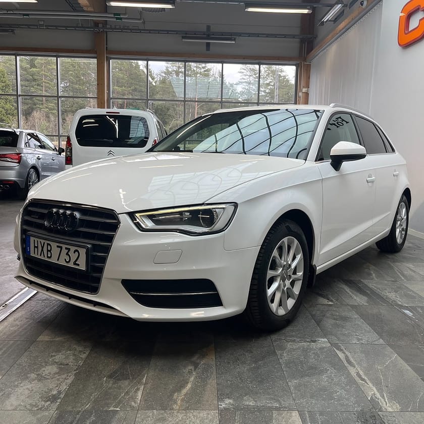 Bild 5 av Audi A3 Sportback 1.6 TDI quattro Attraction Farthållare PDC-ba