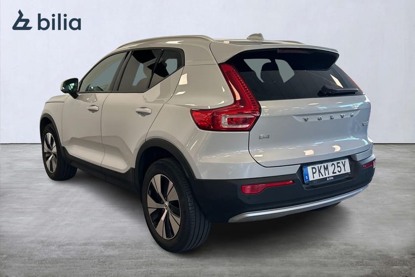 Bild 2 av Volvo XC40 B4 II FWD Bensin MomAdv NaviPro Edt