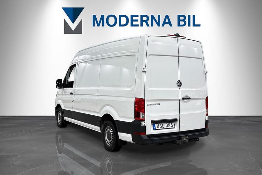 Bild 3 av Volkswagen Crafter 35 2.0 TDI 177hk L2H2 Aut Dragkrok D-värm Bkam Nyservad