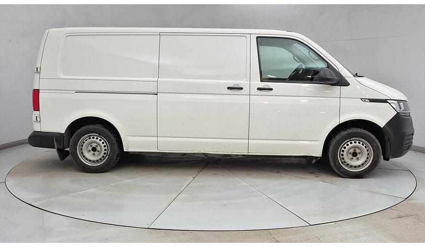 Bild 3 av Volkswagen Transporter T30 2.0 TDI L2H1 Drag Värmare 3-sits PDC