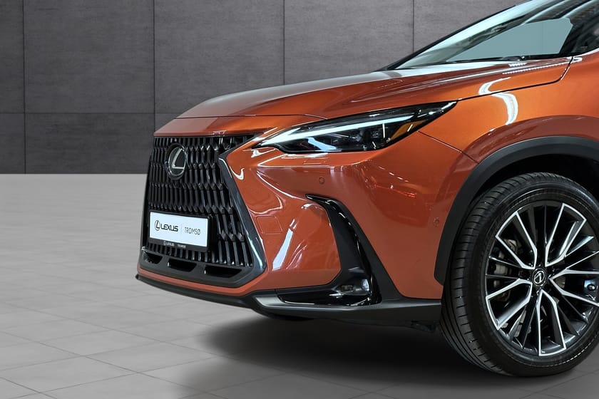 Bilde 4 av Lexus NX 450h+ Luxury Sun