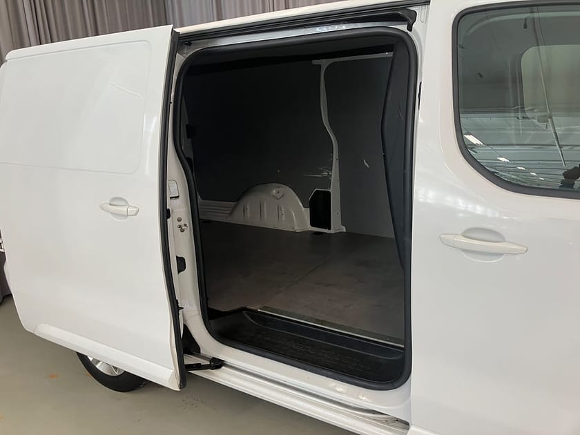 Bild 4 av Peugeot Expert Utökad Last L3 (lång) Pro+ 2.0 BlueHDi Automat