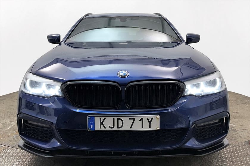 Bild 3 av BMW 530i xDrive Touring M Sport Drag Läder Navi Kamera Värmare