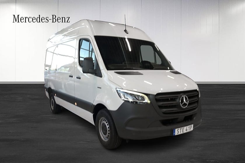 Bild 2 av Mercedes-Benz eSprinter 320 81 kWh elbil drag förklimatisering lagerbil