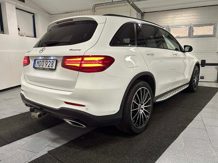 Bild 2 av Mercedes-Benz GLC 220 d 4MATIC 9G-Tronic AMG Line Pano NAVI Burmest Drag