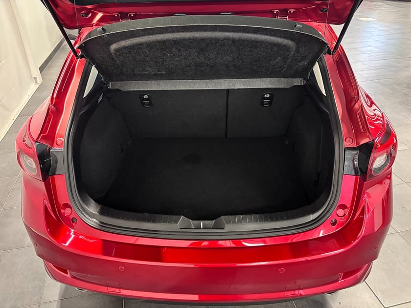 Bild 4 av Mazda 3 Sport 2.0 SKYACTIV-G 120Hk Vision Aut Nav Låga mil