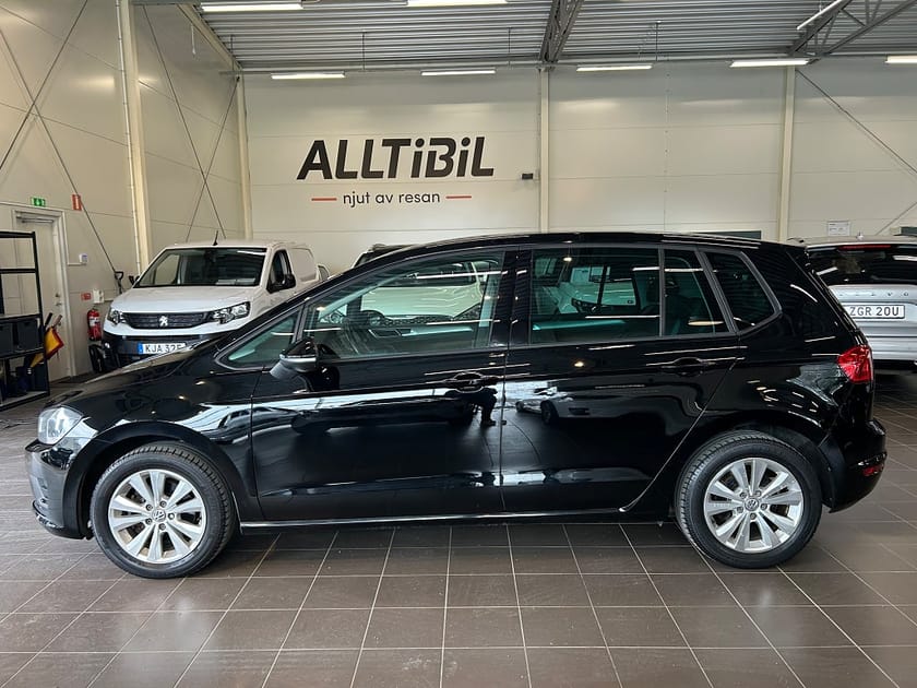 Bild 3 av Volkswagen Golf Sportsvan 1.6 TDI AUT Masters LÅGMIL Kamera/AdaptFart