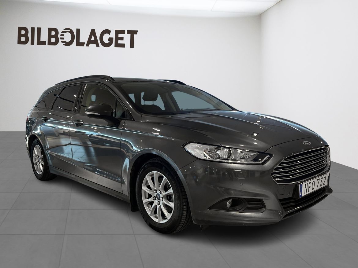 Ford Mondeo 2016 - miniatyr 2