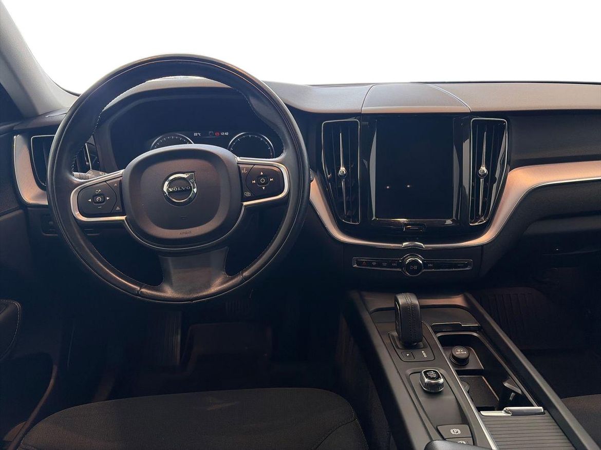 Volvo XC60 2020 - miniatyr 9