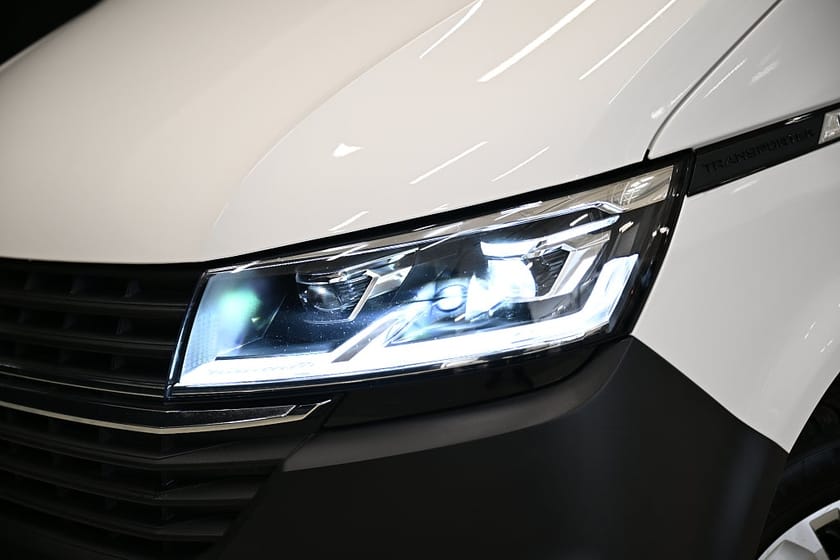 Bild 3 av Volkswagen Transporter DSG 150HK Inredd|LED|Drag|Värmare|Lågmil|EnÄgare|Moms