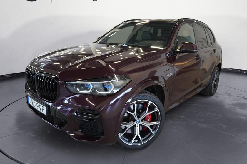 Bild 1 av BMW X5 xDrive45e iPerformance M-Sport Individual Komfortstol Innov Edt hk DAP