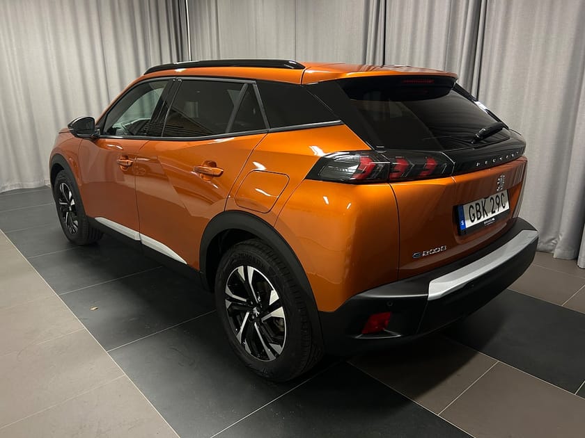 Bild 3 av Peugeot e-2008 ALLURE PACK Electric