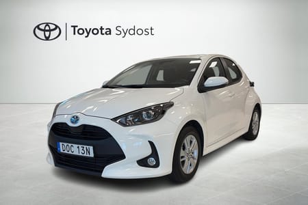 Toyota Yaris Hybrid 5d. Active Automat Rattvärme Backkamera Adaptiv farthållare mm.