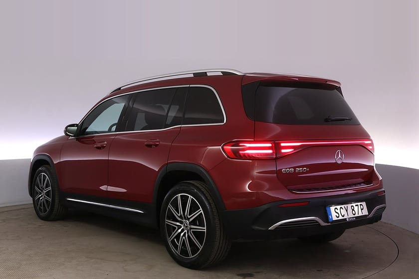 Bild 4 av Mercedes-Benz EQB 250+ AMG Pano BLIS Kamera Navi