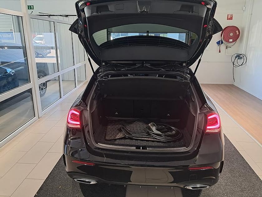Bild 1 av Mercedes-Benz A 250 e Plug in AMG Line Night Package Automat
