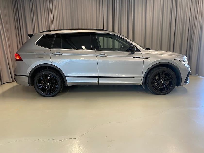 Bild 3 av Volkswagen Tiguan Allspace 5-sätes R-Line 2,0 TDI 4Motion 200hk Automat. Drag,