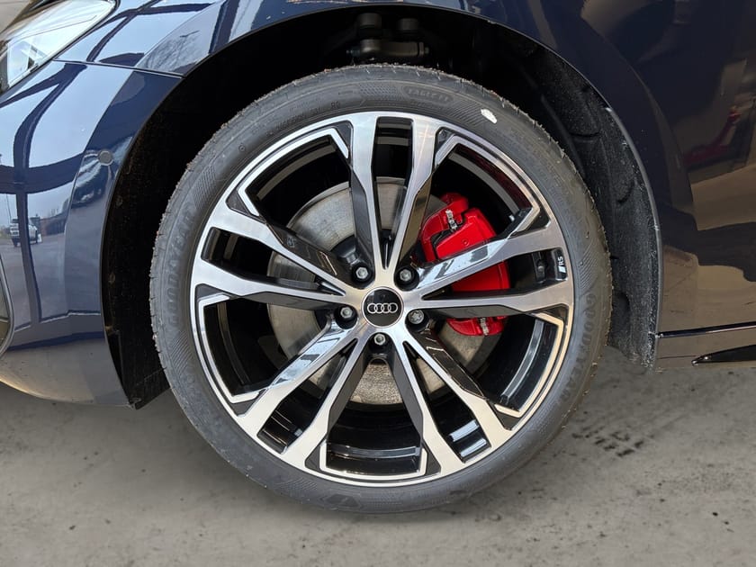 Bild 4 av Audi A5 Avant e-hybrid quattro 367 hk S TRONIC S-line