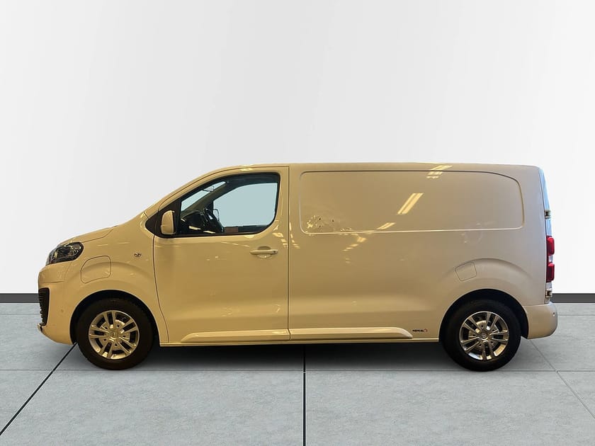 Bild 4 av Citroën ë-Jumpy 50 kWh MOMS/Dragkrok/Kamera/SoV-Däck/Låg Skatt