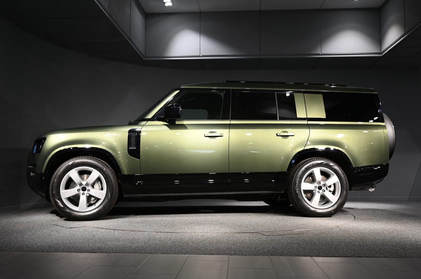 Bild 3 av Land Rover Defender 130 D250 MHEV X-Dynamic SE