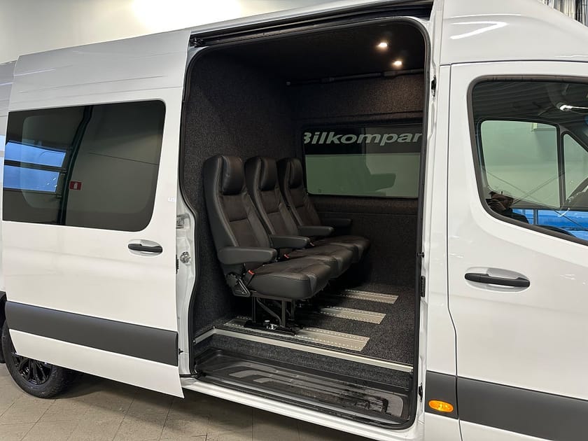 Bild 5 av Mercedes-Benz Sprinter 319 CDI Panel Van 190HK Aut XL dubbelhytt 5-sits Edition