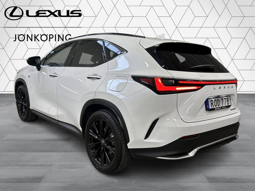 Bild 3 av Lexus NX 350h AWD F-Sport S Panorama Mark Levinson
