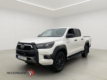 Toyota Hilux Dubbelhytt Invincible 2.8 4WD Dragkrok JBL Diff 360° Moms