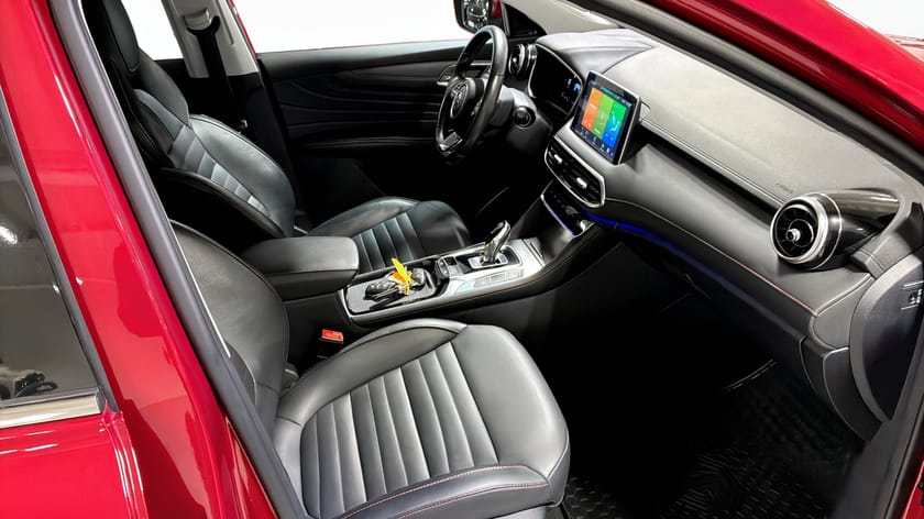Bild 3 av MG EHS PHEV LHD LUX PHANTOM RED
