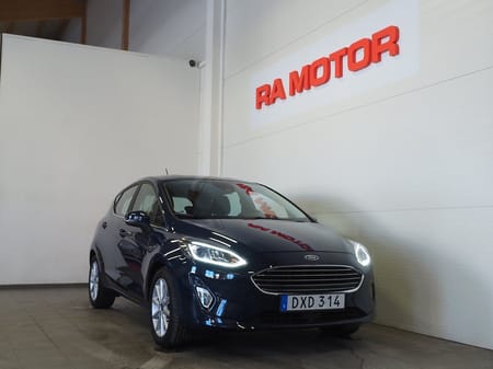 Ford Fiesta 1.0 EcoBoost 100hk Titanium Carplay Farthållare