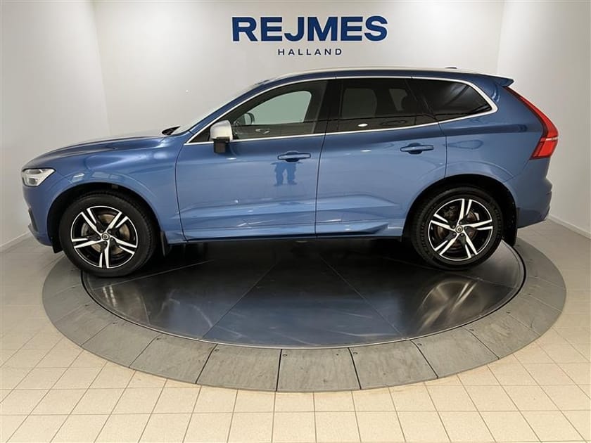 Bild 2 av Volvo XC60 D4 AWD R-Design | Dragkrok | Parkeringskamera Bak | Navigation |