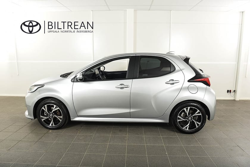 Bild 2 av Toyota Yaris Hybrid 115 Elhybrid Active Plus Säkerhetspaket Backkamera MOMS
